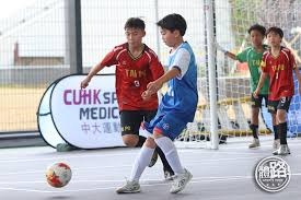 81岁奶奶直播《我的世界》走红 为孙子治疗癌症